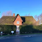 Altes Friesenhaus West *