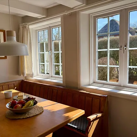 Altes Friesenhaus West Apartmán